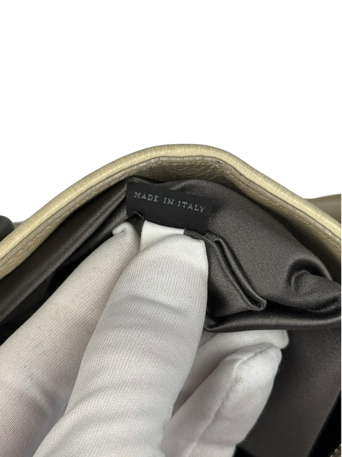 Miu Miu Leder Handtasche Creme