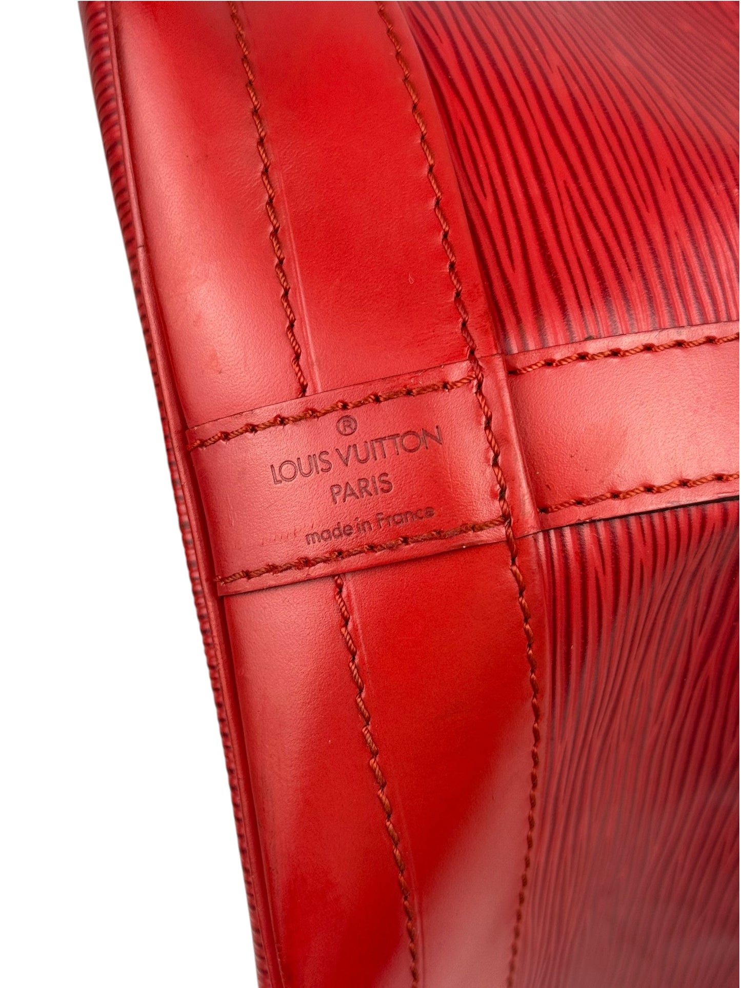 Louis Vuitton Noé Grande Epi Leder Rot Handtasche