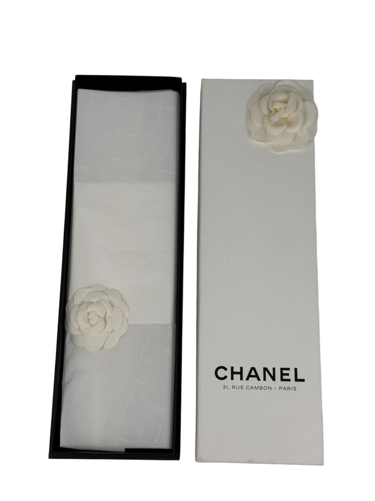 Chanel Pailletten Monogramm Krawatte aus Seide